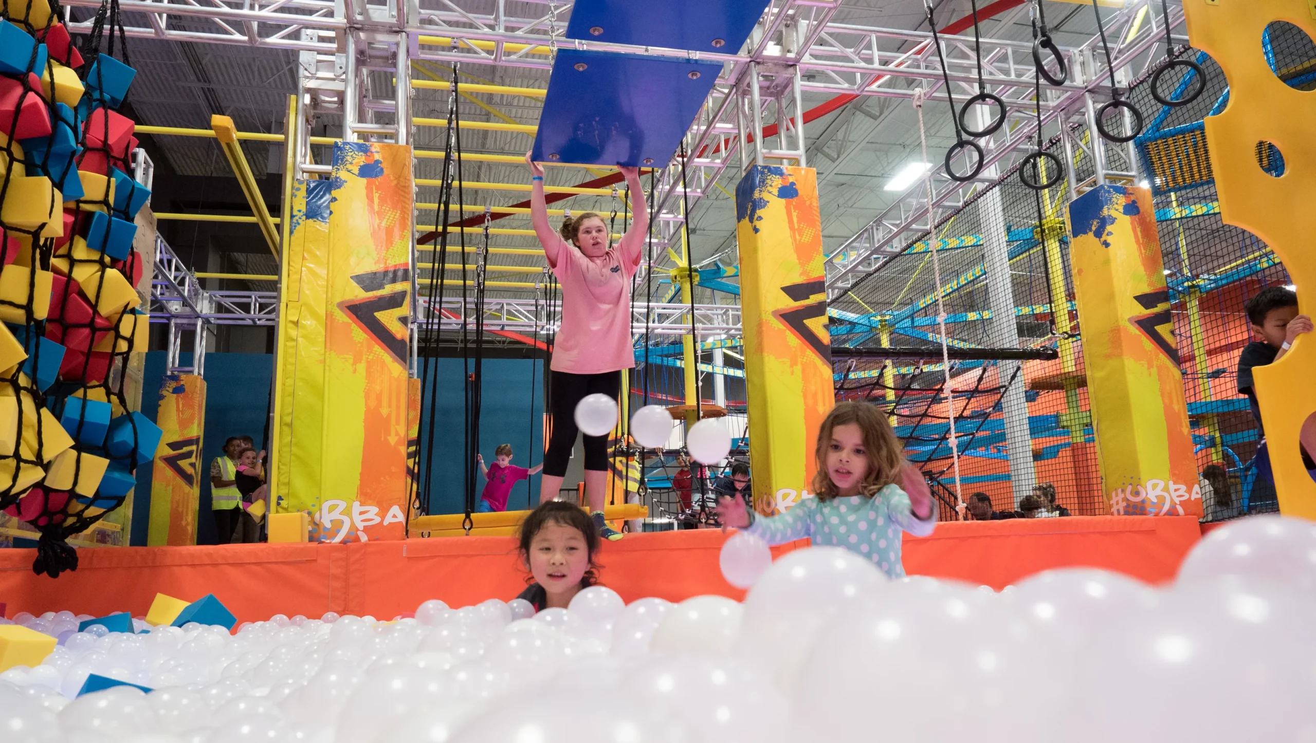 kids indoor trampoline